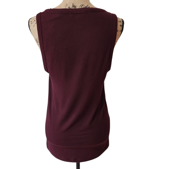 Vince Burgundy Sleeveless Henley Tank Top - Large - Picture 4 of 7